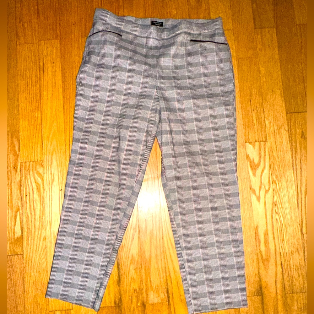 Ladies checked pants 16 - Picture 1 of 5